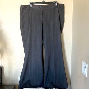 NWT Lane Bryant grey Casual Pants sz 24 ESPECIAL PRICE TODAY ONLY